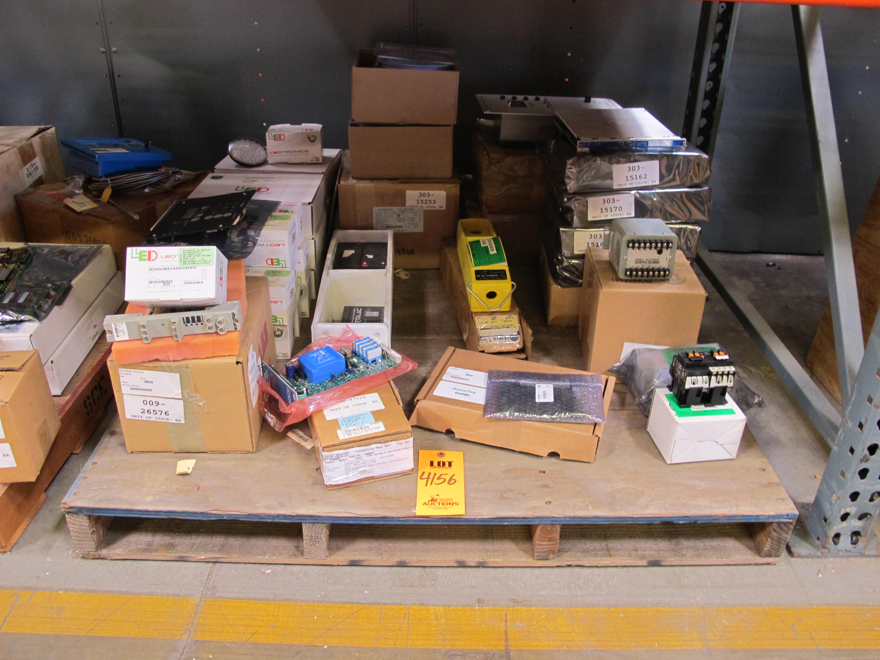 LOT TO INCLUDE BUT NOT LIMITED: (6) MODULES, RELAY KIND. 16-CHANNEL RELAY MODULE, (42) LAMP, LED KIND, TRUE WHITE COLOR, 3.2 WATT, 6VDC ELEC RATING., (1) MODULE, 4-20MADC RATING, I/E CONVERTER KIND, (1) CABLE, EXTENSION KIND, 8MM SIZE, NOT ARMORED MATERIAL. 3300XL, 8MM CABLE, LENGTH 4.5M, (1) CONTROLLER, INTELLIGENT TYPE, EP2500, 12-24 VDC, 300 MA MAXIMUM, 3 VOLT LITHIUM MEMORY AND CLOCK BACKUP. LOADING & HANDLING FEE $15-4156